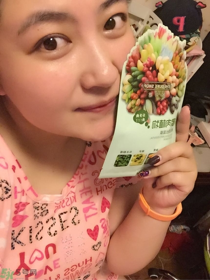 歐尚坊黑面膜怎么樣？歐尚坊黑蒜竹炭蠶絲面膜好用嗎？