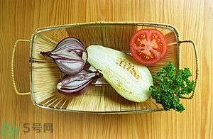 白茄子能治雀斑嗎？白茄子可以祛斑嗎？