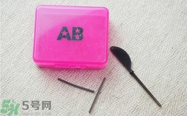 單眼皮怎么變雙眼皮了？單眼皮上面有一條線