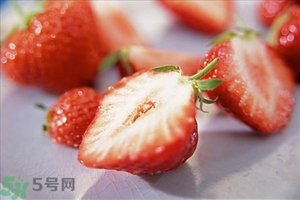 打噴嚏真的是有人在想你嗎？打噴嚏是有人罵你嗎？