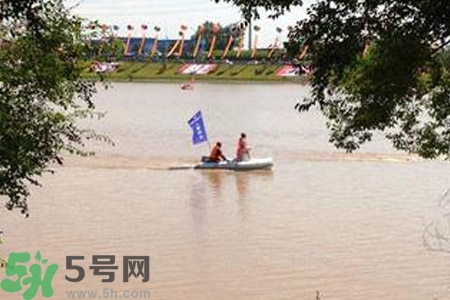 游泳喝到污水了怎么辦？游泳喝到臟水了會(huì)怎樣？