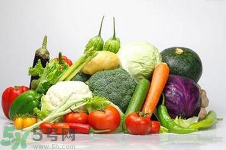 被洪水淹過(guò)的菜可以吃嗎？被洪水淹過(guò)的菜吃了對(duì)身體有害嗎？
