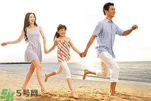 第一次來月經(jīng)能游泳嗎？經(jīng)期不適怎么緩解？
