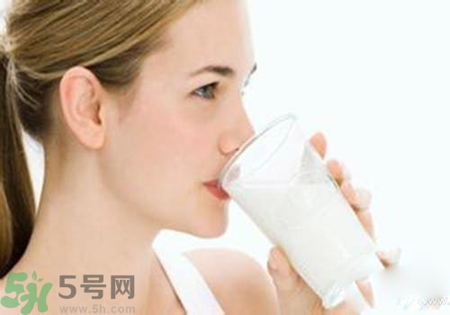 羊奶是酸性還是堿性？羊奶是堿性嗎？