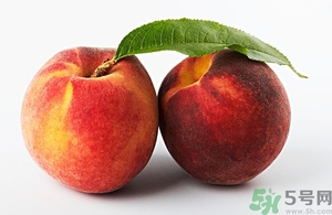 催熟的桃子怎么分辨？催熟的桃子是什么樣的