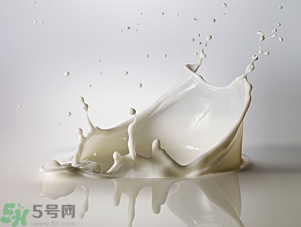 一天喝多少牛奶最好？牛奶一天喝多少合適？