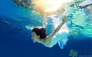 潛水能化妝嗎？女生潛水可以不可以化妝？