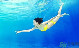 潛水能化妝嗎？女生潛水可以不可以化妝？