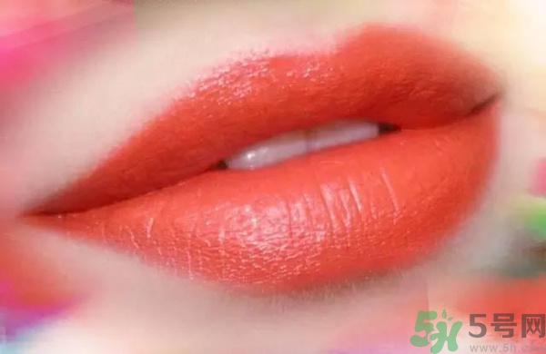 怎么選擇適合自己的口紅顏色？口紅顏色怎么選？