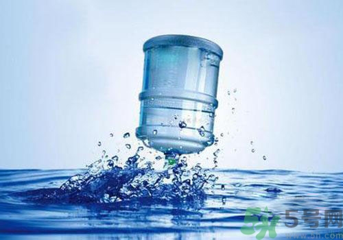 礦泉水和純凈水的區(qū)別是什么？礦泉水和純凈水哪個(gè)好？