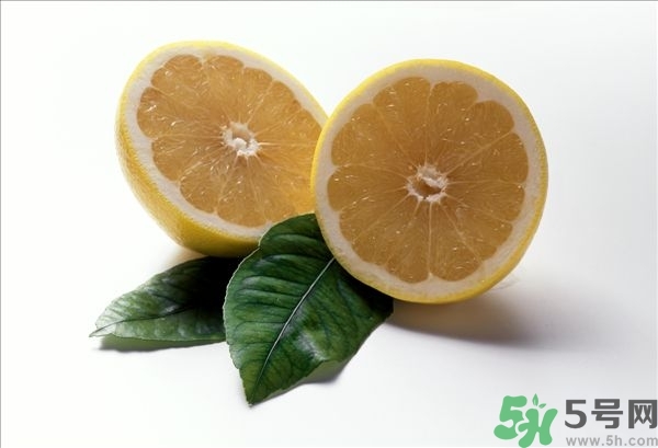 柚子是熱性的嗎？吃柚子要注意什么？
