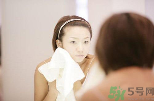 脫妝是什么原因？什么情況下容易脫妝？