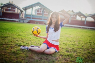 15歲三個(gè)月沒(méi)來(lái)月經(jīng)正常嗎？15歲三個(gè)月沒(méi)來(lái)月經(jīng)怎么辦？