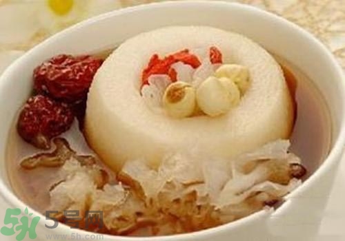 冰糖雪梨的熱量是多少？喝冰糖雪梨會胖嗎？