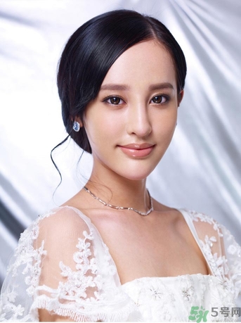 乳暈大是什么原因？乳暈大正常嗎？