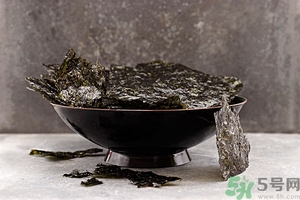 紫菜會發(fā)霉嗎？吃紫菜有什么好處和壞處？