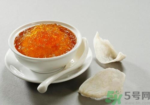 燕窩是燕子的窩嗎？燕窩是什么東西？