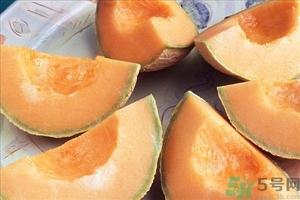 香瓜瓤籽可以吃嗎？香瓜皮能吃嗎？
