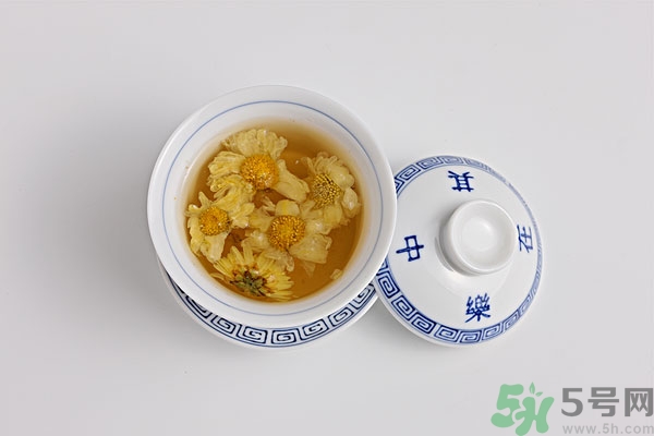 菊花茶與什么一起泡好？菊花和苦丁可以一起泡茶嗎？