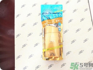 安耐曬為什么那么??？安耐曬是水狀液體的嗎？