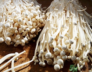 致癌金針菇怎么鑒別？如何選購金針菇？