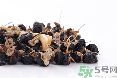 黑枸杞小孩可以吃嗎？黑枸杞小孩吃有什么好處？