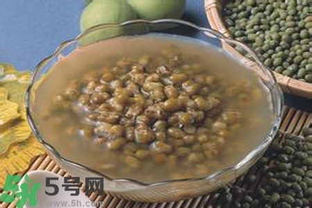 夏天喝綠豆湯好嗎？夏天喝綠豆湯好不好？