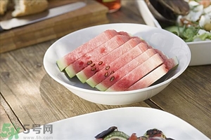 如何辨別西瓜生熟？怎么看西瓜熟不熟？