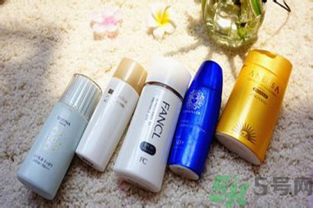 安耐曬適合什么膚質(zhì)？安耐曬防曬霜適合敏感肌膚嗎？
