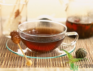 中暑能喝冰水嗎？中暑能吃冰淇淋嗎？