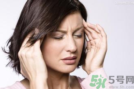 女人濕氣重的癥狀有哪些？女人濕氣重有什么表現(xiàn)？
