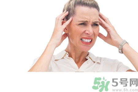 女人濕氣重的癥狀有哪些？女人濕氣重有什么表現(xiàn)？