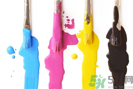 手上有油漆怎么洗？油漆沾到衣服上怎么洗？