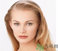 眉心長痘痘是什么原因？眉心長痘痘怎么辦？
