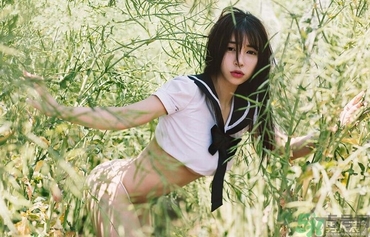 16歲女生乳房發(fā)育圖片？16歲女生還能長高么？