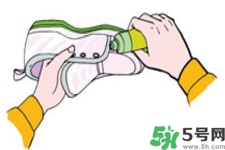 運(yùn)動(dòng)鞋怎么清洗？如何清洗運(yùn)動(dòng)鞋？
