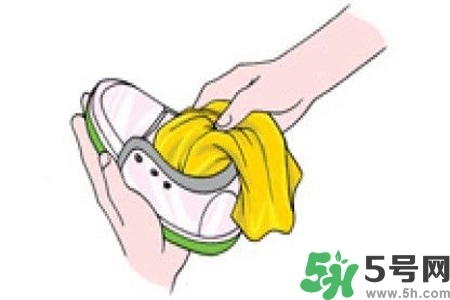 運動鞋怎么清洗？如何清洗運動鞋？