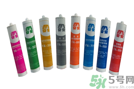 膠可以用什么洗掉？膠水怎么處理干凈？