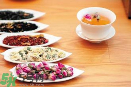 女性秋季養(yǎng)生喝什么茶？適合女性秋季飲用的茶品推薦
