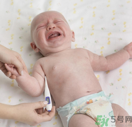 幼兒急疹怎么護(hù)理？ 幼兒急疹的幾大癥狀？