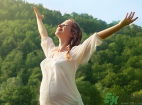 孕婦濕氣重怎么辦？孕婦濕氣重的表現(xiàn)癥狀？