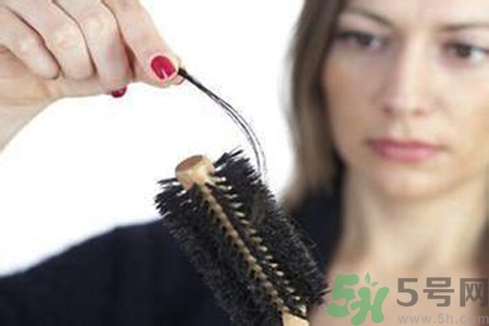 生完寶寶掉頭發(fā)怎么辦？生完寶寶掉頭發(fā)原因？