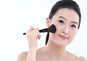 bb霜能涂在眼睛周圍嗎？bb霜涂在眼睛周圍有什么害處？