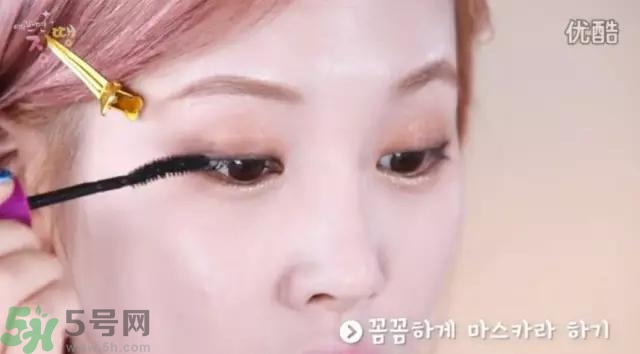 戴眼鏡怎么化妝？眼鏡妝怎么畫