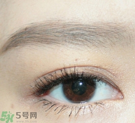 戴眼鏡怎么化妝？眼鏡妝怎么畫