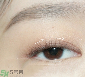 戴眼鏡怎么化妝？眼鏡妝怎么畫