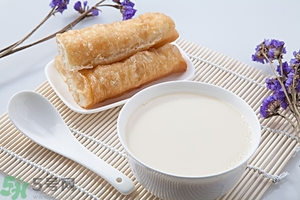 豆奶粉結(jié)塊還能喝嗎？豆奶粉分層還能喝嗎？