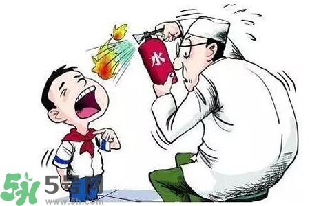 慢性咽炎的發(fā)病因素？慢性咽炎的并發(fā)癥有哪些？