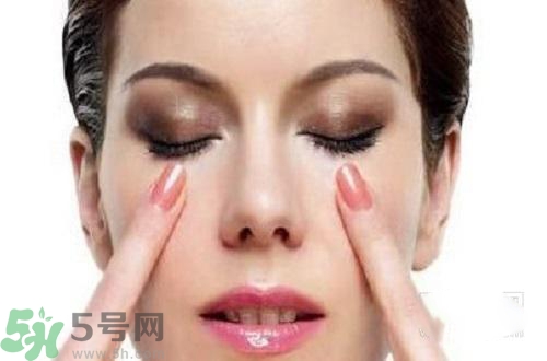 秋季眼睛干澀怎么辦？秋季眼睛干澀怎么調(diào)理？