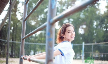 13歲女生平胸怎么辦？13歲女生平胸正常嗎？